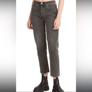 Levi’s Wedgie Straight cropped jeans